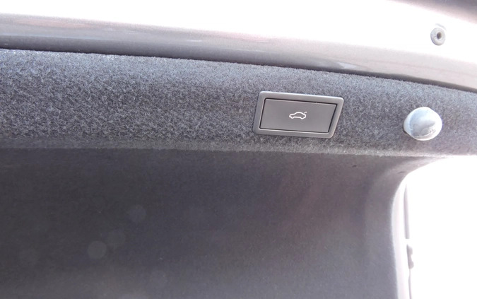 Skoda Superb cena 128900 przebieg: 35366, rok produkcji 2022 z Ostrzeszów małe 254